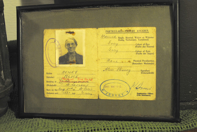 Papers Please! ID card for Mrs Alice Henry dated 1941